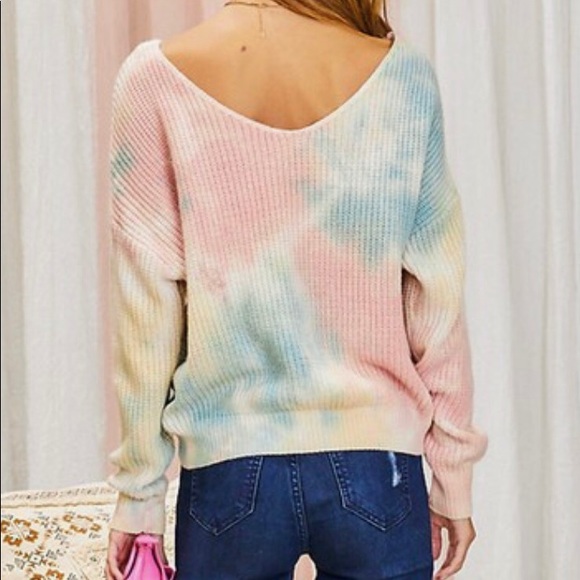🌟CLEARANCE 🌟Sweet As Candy Twist Sweater - Picture 6 of 6